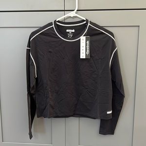 NWT{Corei by Reebok}Sz XS(4-6)Black Long Sleeve training Top